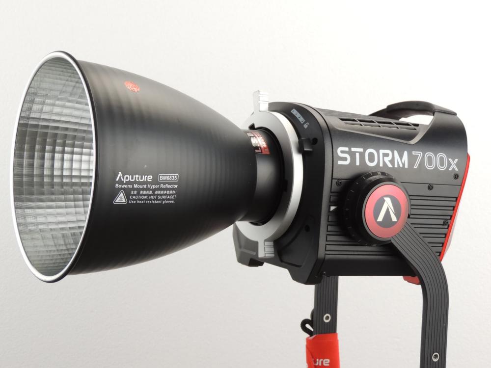 Aputure STORM 700X CF7フレネルレンズ