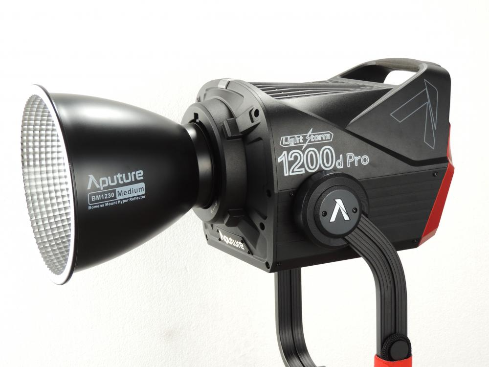 Aputure LS 1200d Pro